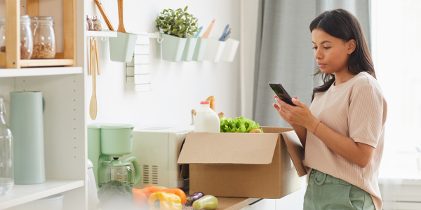 woman receiving automated appointment reminder